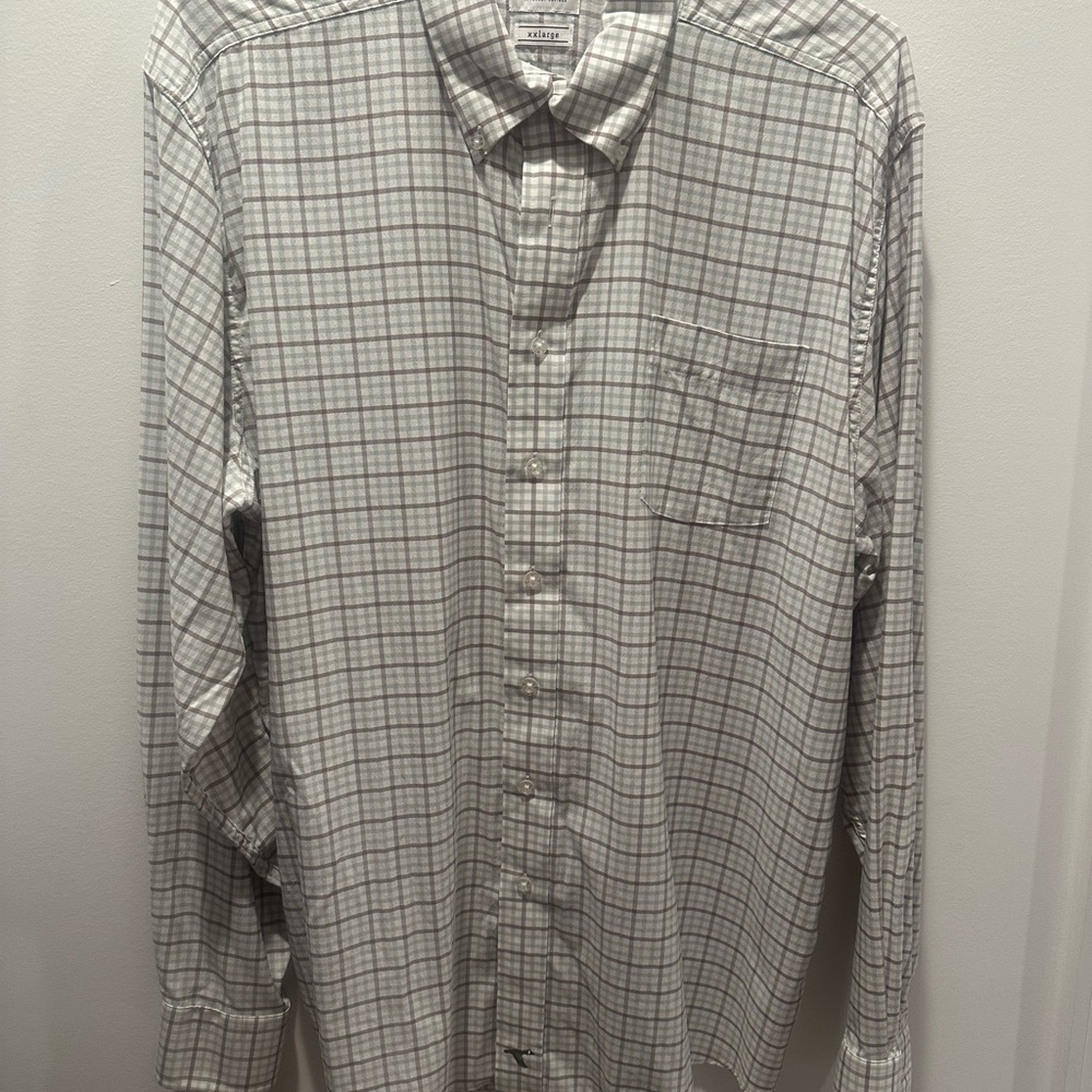 Gray Casual Button Down Shirt with Lightweight Fabric